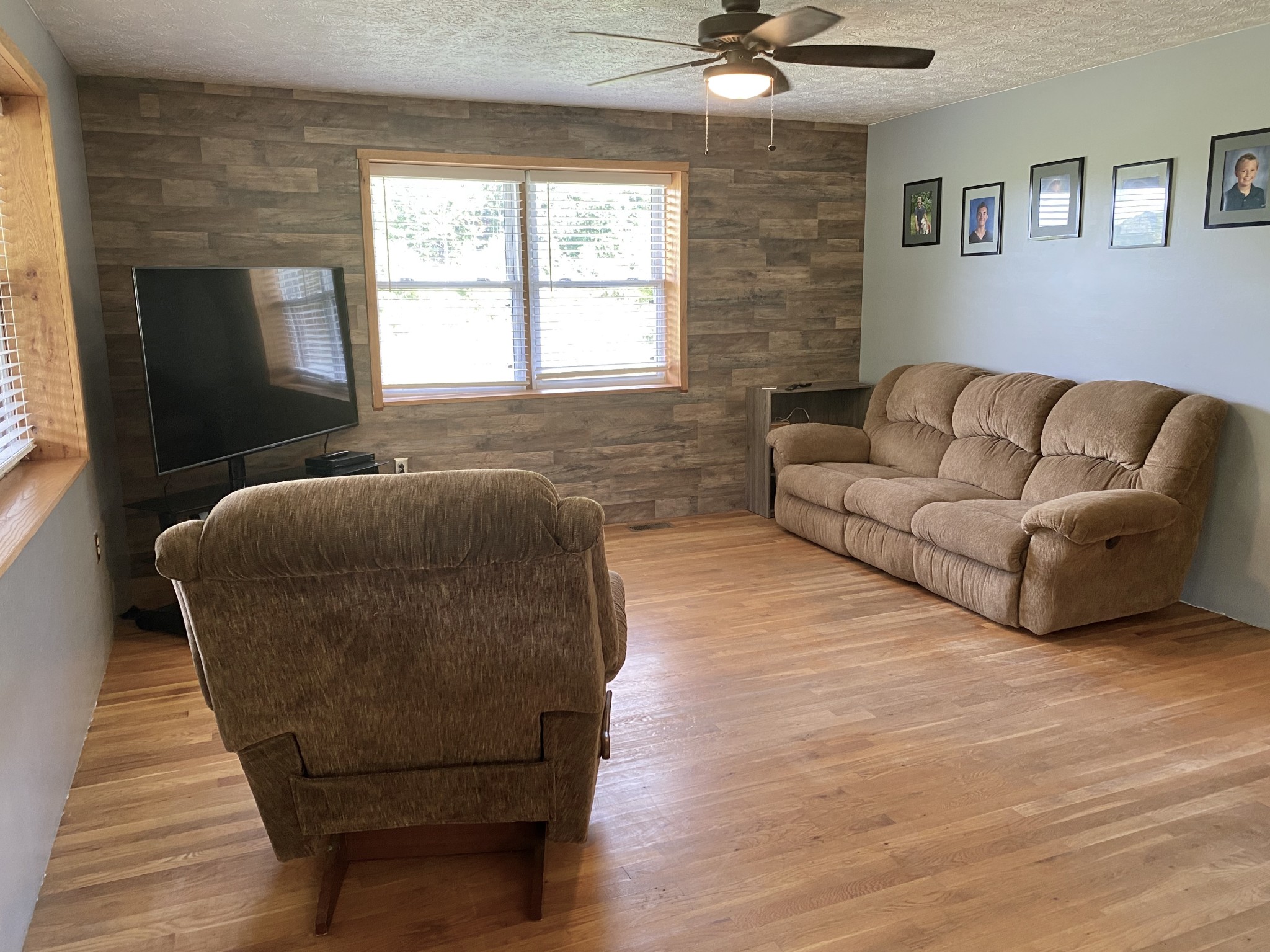 2528 Adamson Branch Road Liberty, TN 37095 - Photo 6 of 22 a living room with furniture and a fireplace