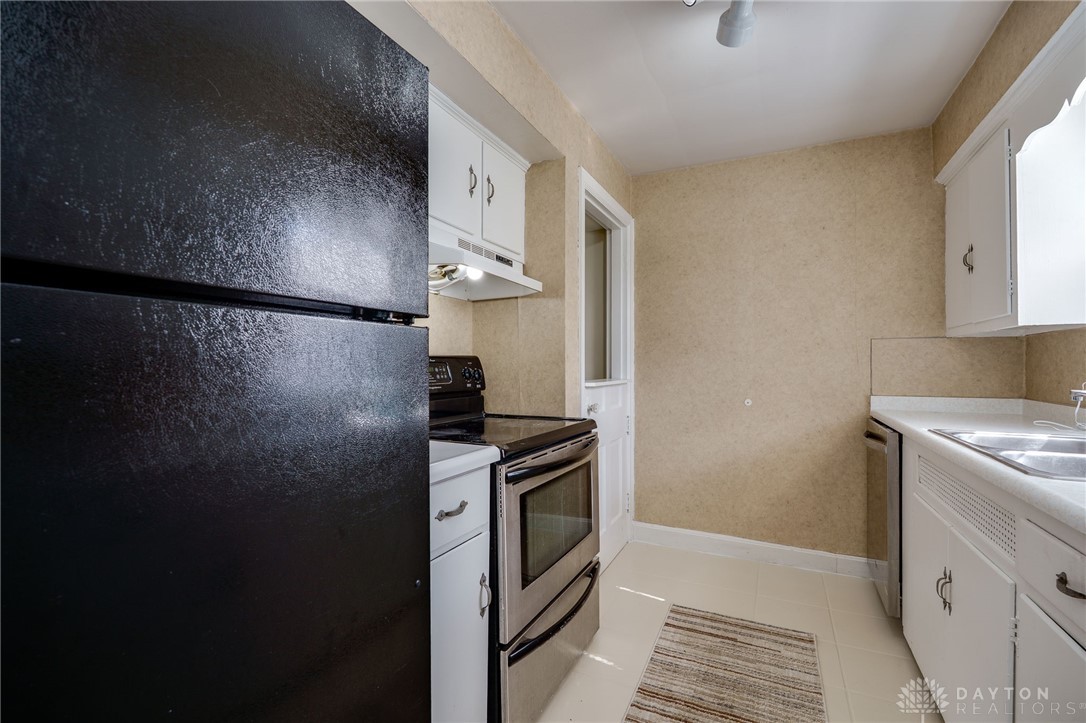 1127 Patterson Road Dayton, OH 45420 - Photo 14 of 39 Gallery Image 14