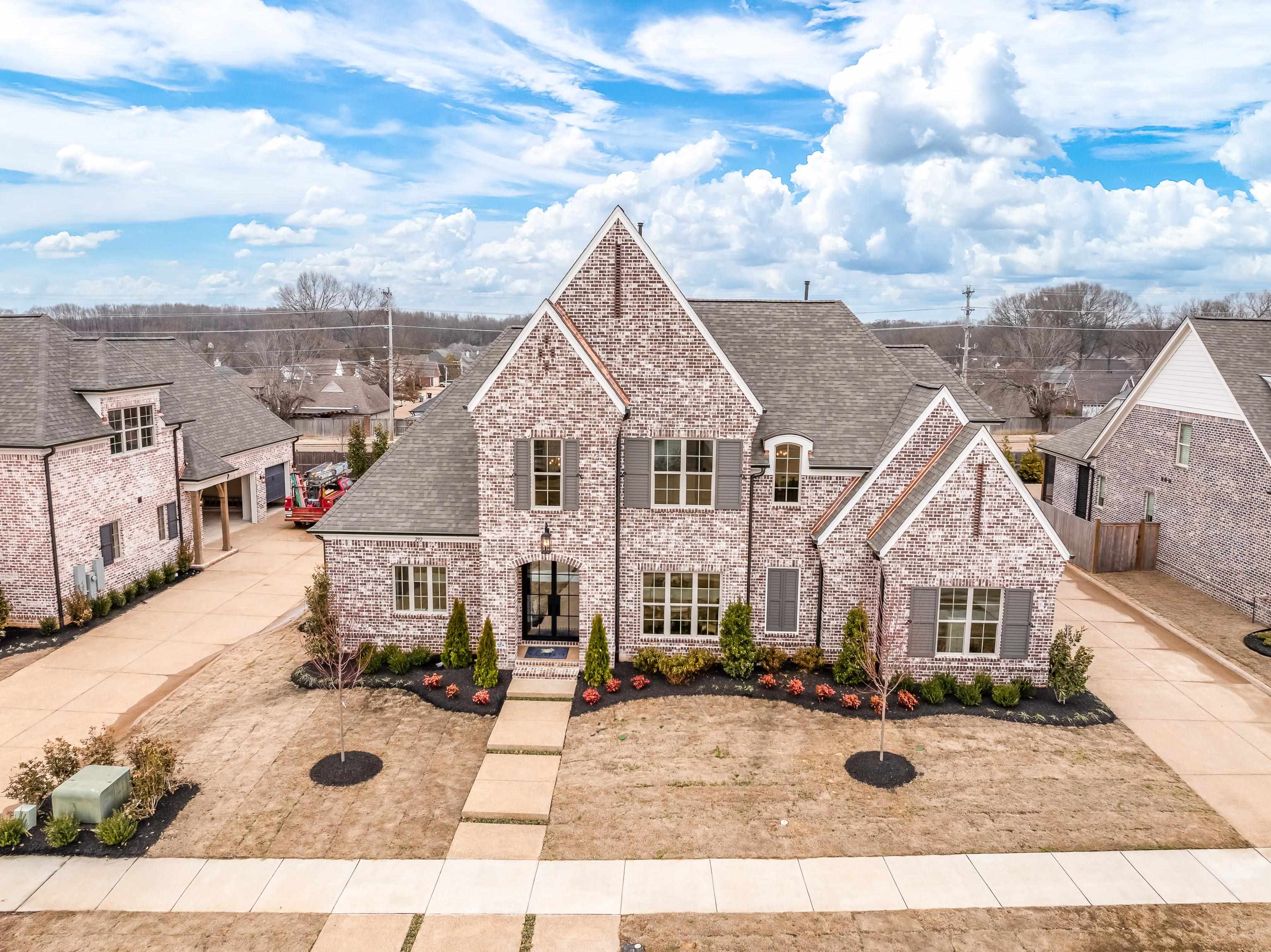 292 Keisie Lane Collierville, TN 38017 - Photo 2 of 40