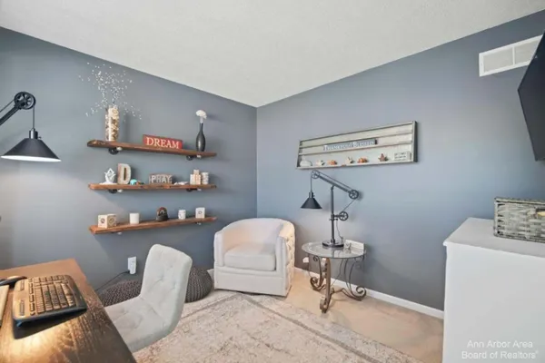 $389,500 | 214 Glenwood Circle, Manchester, MI 48158