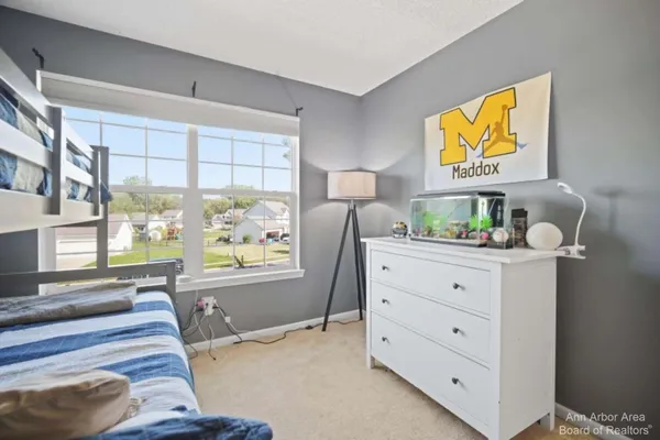 $389,500 | 214 Glenwood Circle, Manchester, MI 48158