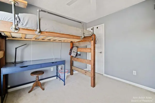 $389,500 | 214 Glenwood Circle, Manchester, MI 48158