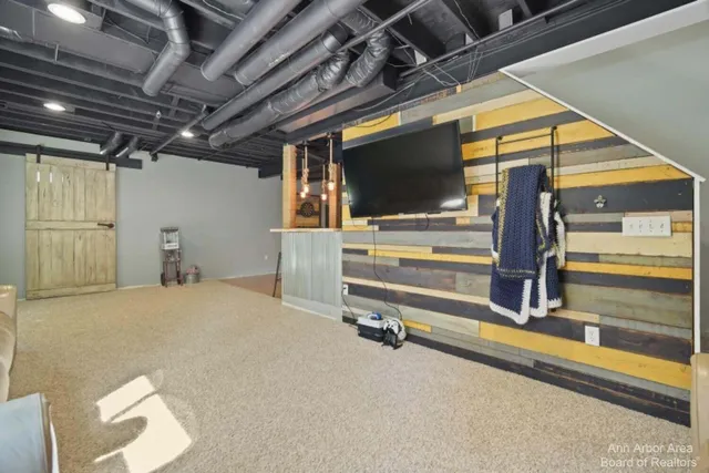 $389,500 | 214 Glenwood Circle, Manchester, MI 48158