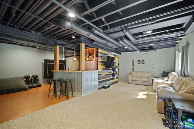 $389,500 | 214 Glenwood Circle, Manchester, MI 48158