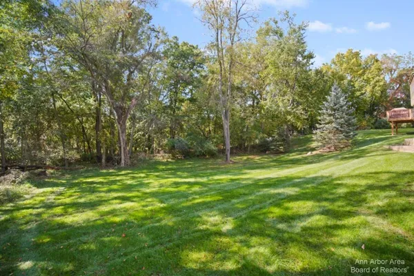 $389,500 | 214 Glenwood Circle, Manchester, MI 48158