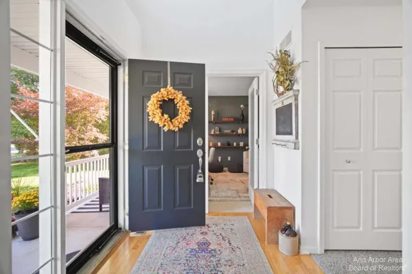 $389,500 | 214 Glenwood Circle, Manchester, MI 48158