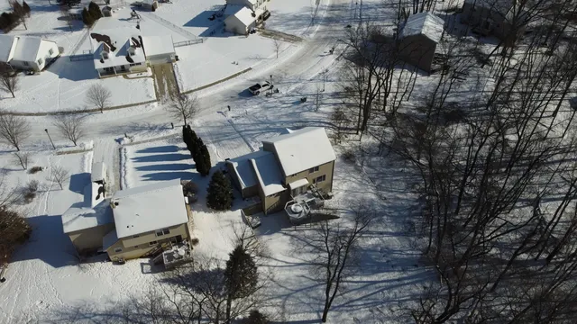 $389,500 | 214 Glenwood Circle, Manchester, MI 48158