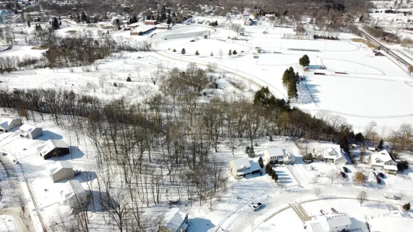 $389,500 | 214 Glenwood Circle, Manchester, MI 48158