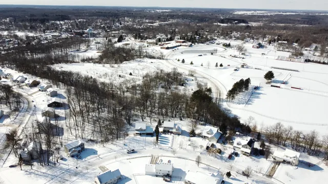 $389,500 | 214 Glenwood Circle, Manchester, MI 48158