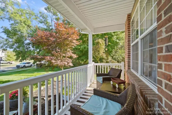 $389,500 | 214 Glenwood Circle, Manchester, MI 48158