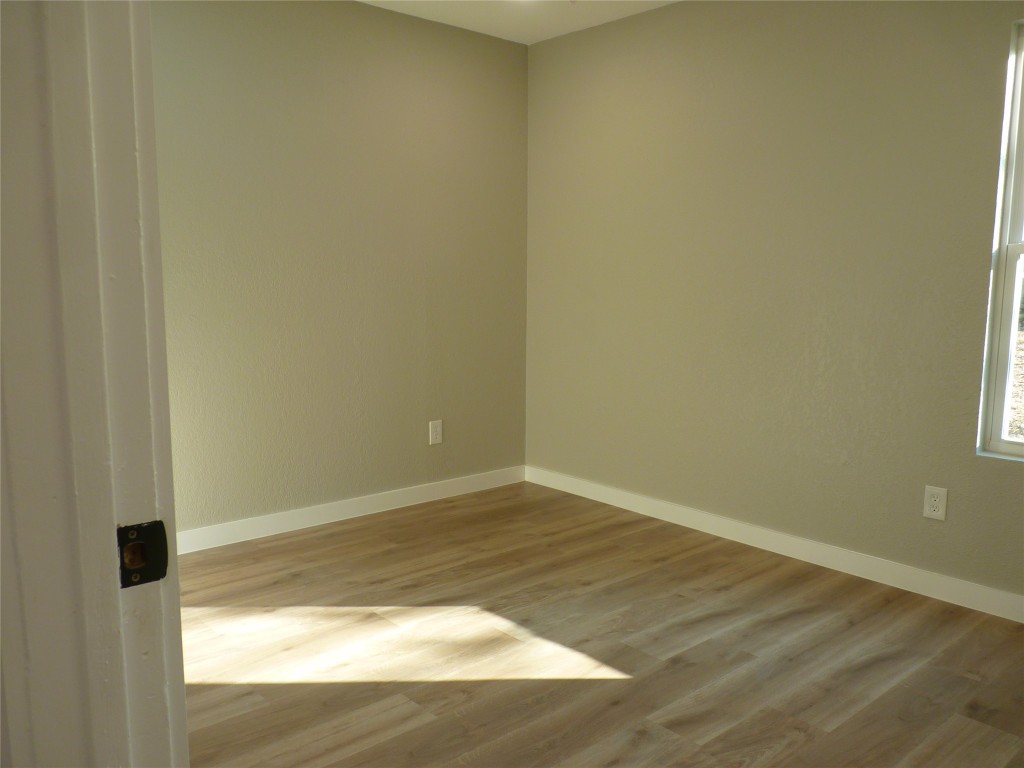 Undisclosed Address Austin, TX 78745 - Photo 14 of 20 a view of an empty room and window