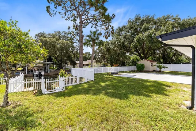 $2,250 | 35614 Cedar Lane, Leesburg, FL 34788