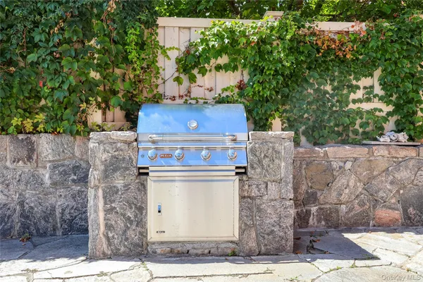 $1,695,000 | 210-30 29th Avenue | Bayside