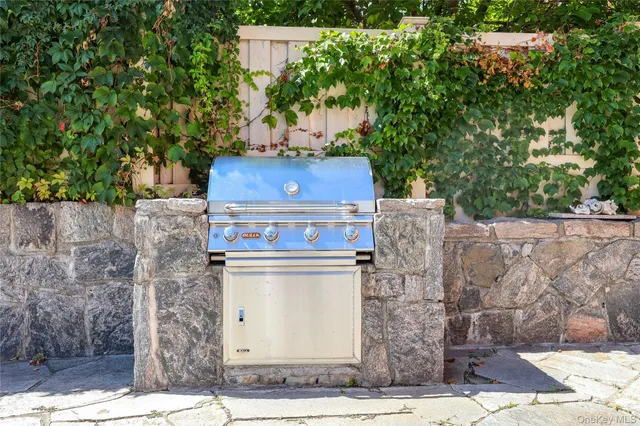 $1,695,000 | 210-30 29th Avenue | Bayside