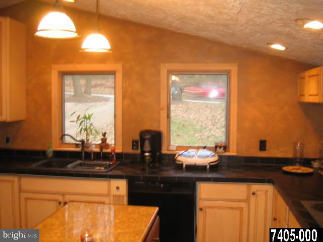4373 Bridgeview Road Stewartstown, PA 17363 - Photo 3 of 9 Gallery Image 3