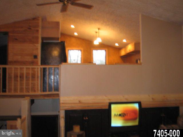 4373 Bridgeview Road Stewartstown, PA 17363 - Photo 8 of 9 Gallery Image 8