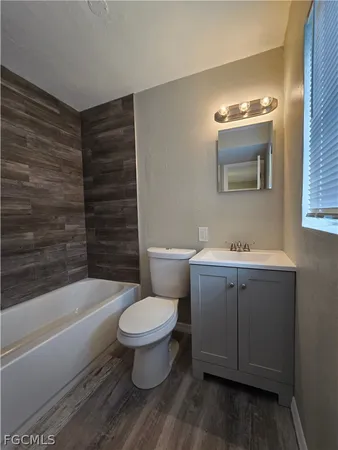 $875 | 1314 Southeast 40th Terrace, Unit 1, Cape Coral, FL 33904