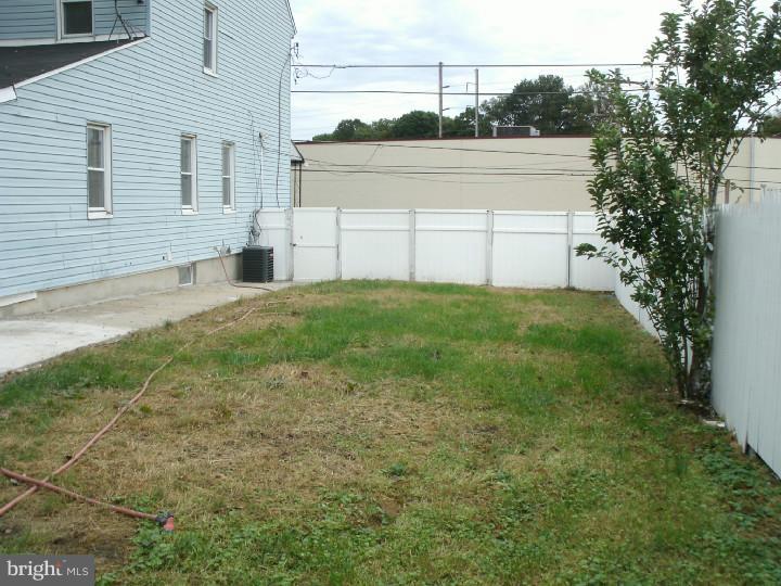 4714 Rhawn Street Philadelphia, PA 19136 - Photo 16 of 18
