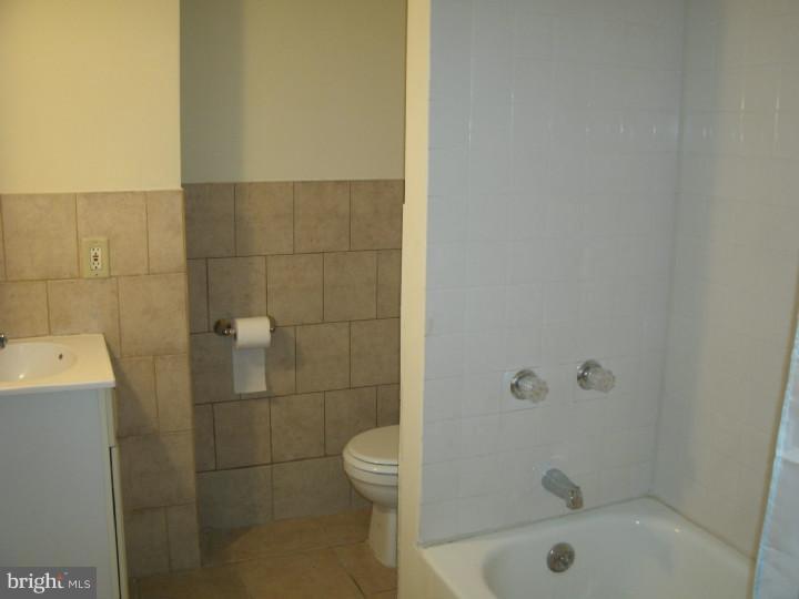 4714 Rhawn Street Philadelphia, PA 19136 - Photo 10 of 18