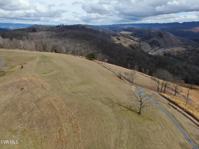 $274,000 | 27.33-ac Big Springs Road, Eidson, TN 37731