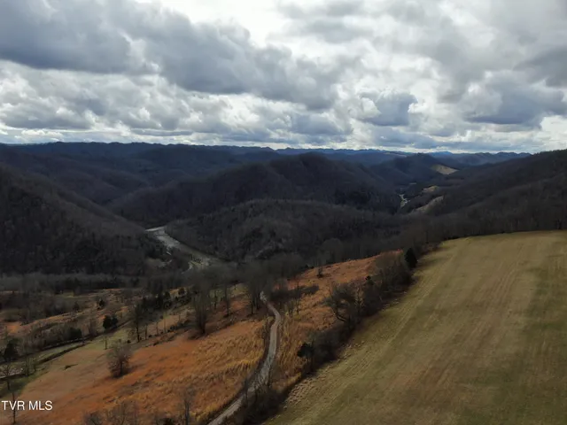 $274,000 | 27.33-ac Big Springs Road, Eidson, TN 37731