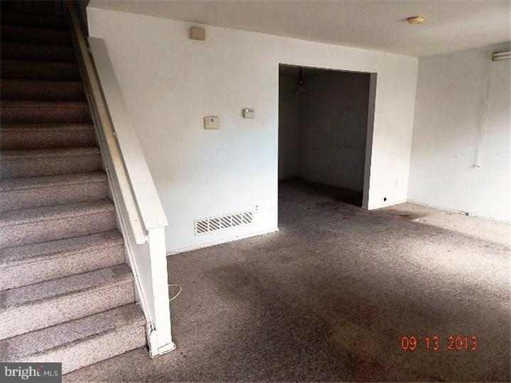 13027 Townsend Road, Unit B7 Philadelphia, PA 19154 - Photo 3 of 17