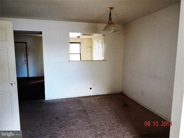 13027 Townsend Road, Unit B7 Philadelphia, PA 19154 - Photo 5 of 17