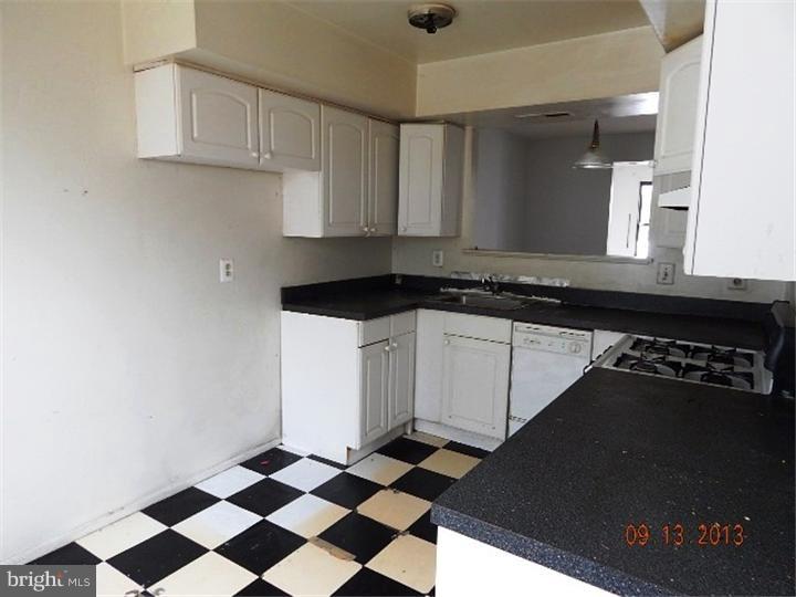 13027 Townsend Road, Unit B7 Philadelphia, PA 19154 - Photo 7 of 17