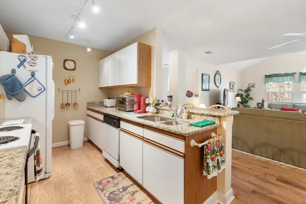 $224,500 | 4390 Daphne Lane, Unit H, Murrells Inlet, SC 29576