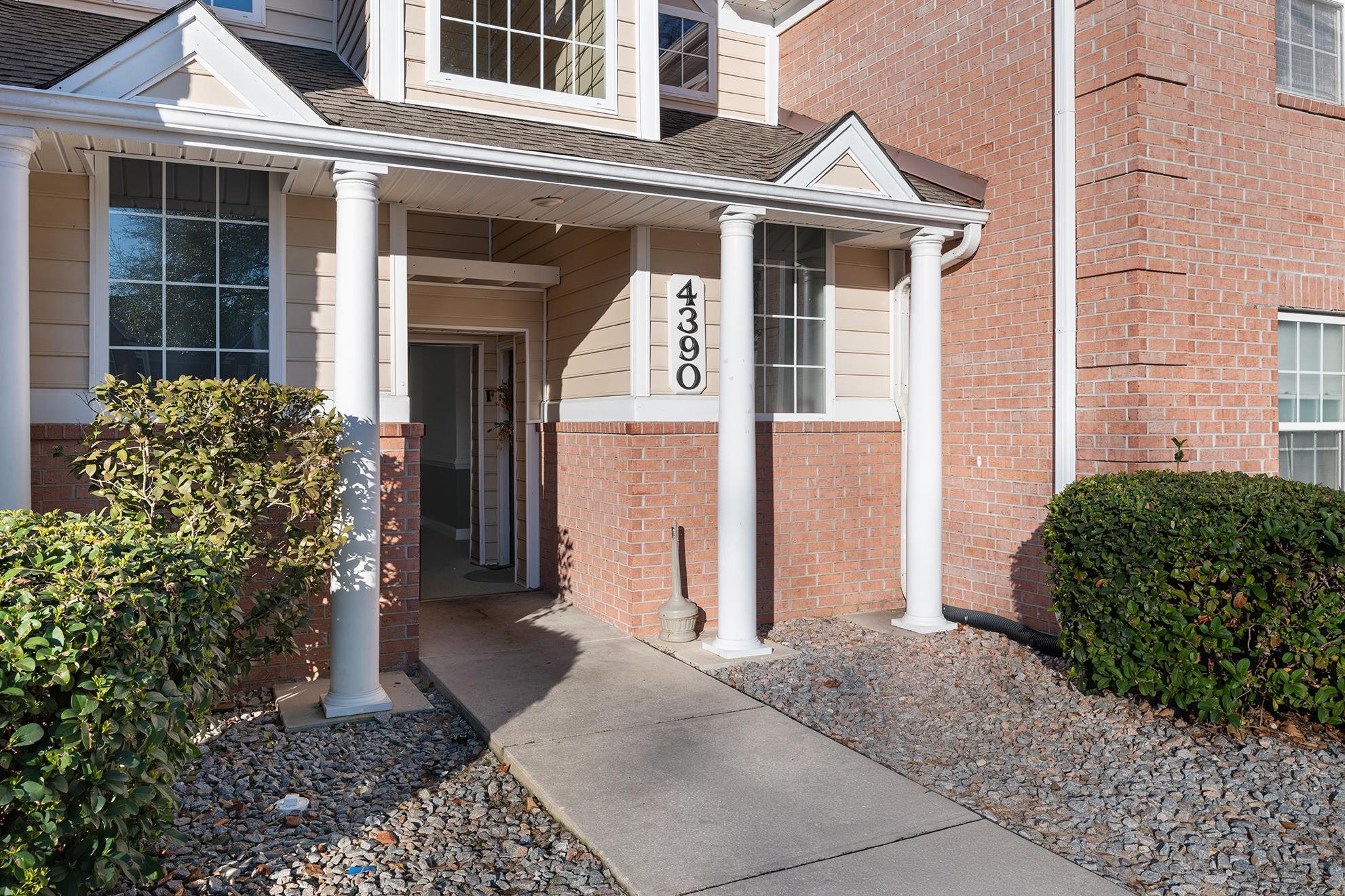 4390 Daphne Lane, Unit H Murrells Inlet, SC 29576 - Photo 2 of 40