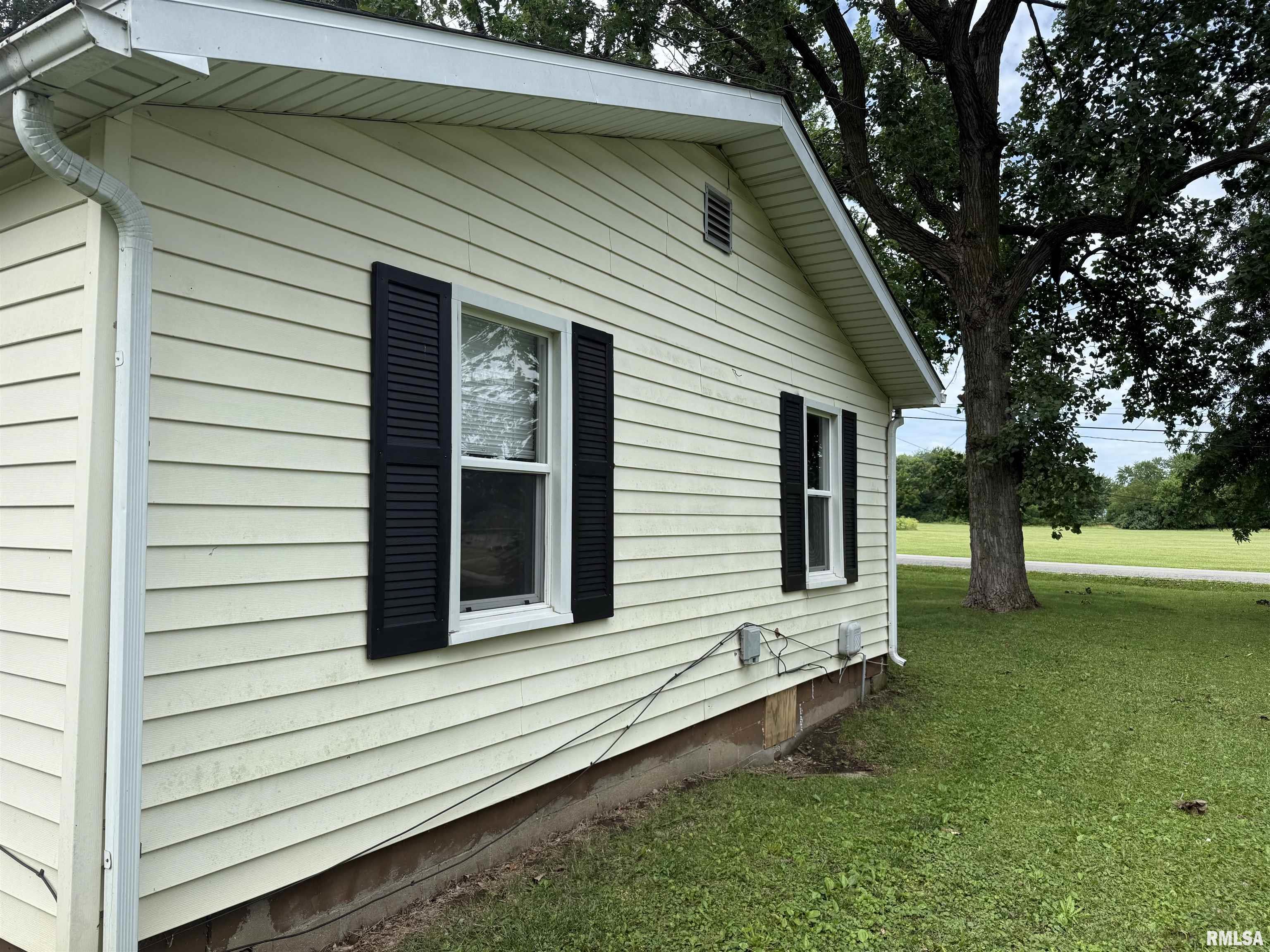 3534 North Charles Street Decatur, IL 62526 - Photo 4 of 17