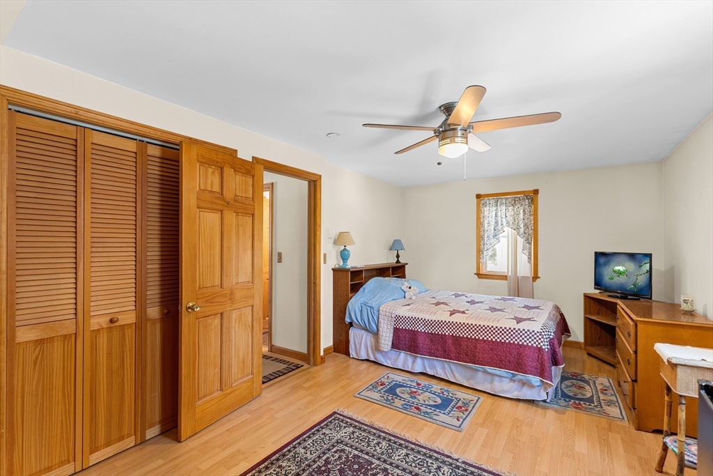 8 Windy Hill Drive Wareham, MA 02576 - Photo 11 of 17