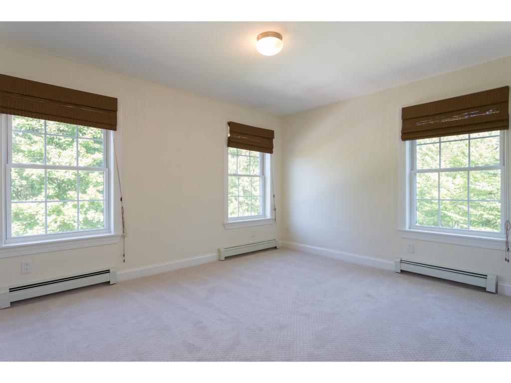 520 Brackett Road Rye, NH 03870 - Photo 12 of 26