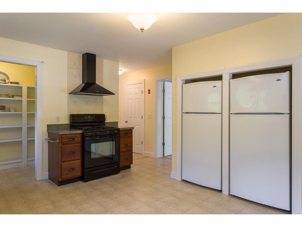 520 Brackett Road Rye, NH 03870 - Photo 4 of 26