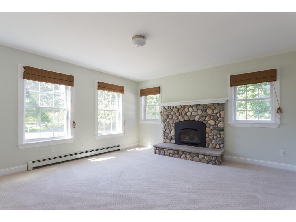 520 Brackett Road Rye, NH 03870 - Photo 7 of 26