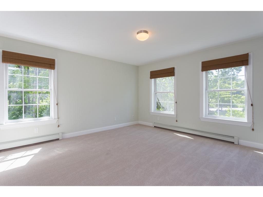 520 Brackett Road Rye, NH 03870 - Photo 9 of 26