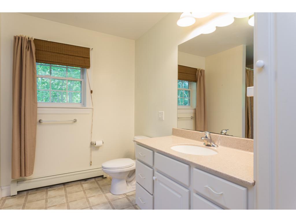 520 Brackett Road Rye, NH 03870 - Photo 10 of 26
