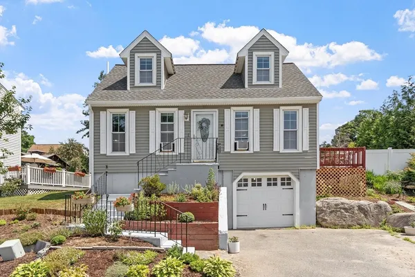 $479,000 | 29 Lindsey Lane, Dracut, MA 01826