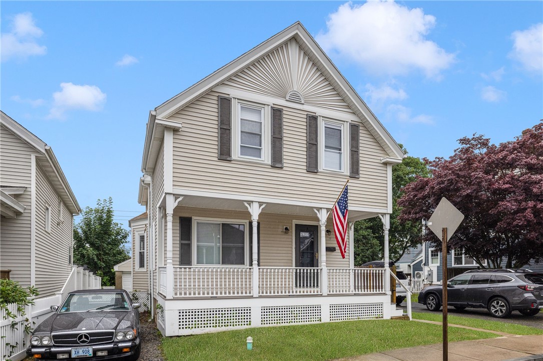 19 County Street Newport, RI 02840 - Photo 1 of 39