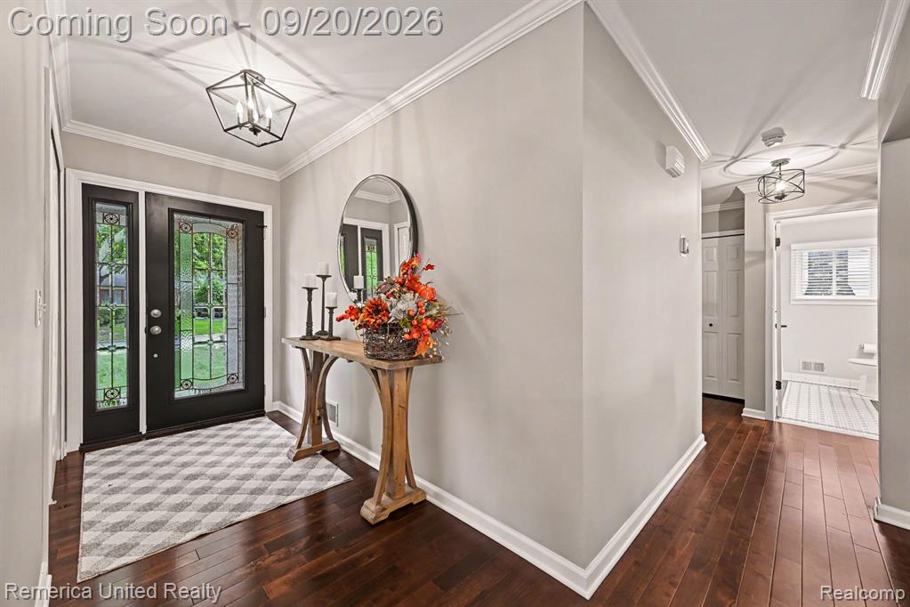 21995 Sunflower Road Novi, MI 48375 - Photo 5 of 28 Gallery Image 5