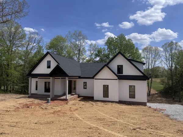 $700,000 | 217 Lewis Grant Lane, Southside, TN 37171