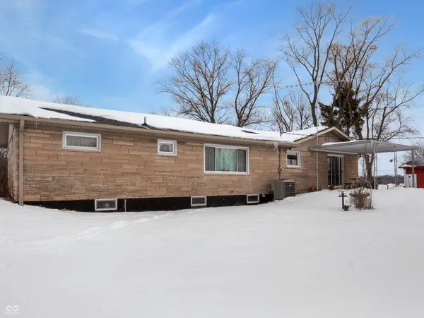 $285,000 | 11937 East 100 South, Columbus, IN 47203