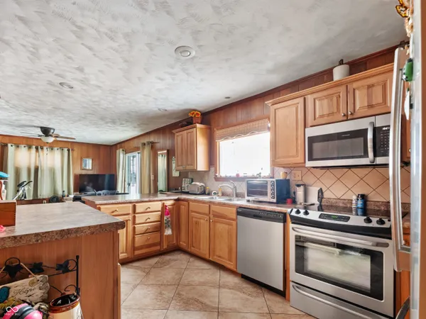 $285,000 | 11937 East 100 South, Columbus, IN 47203