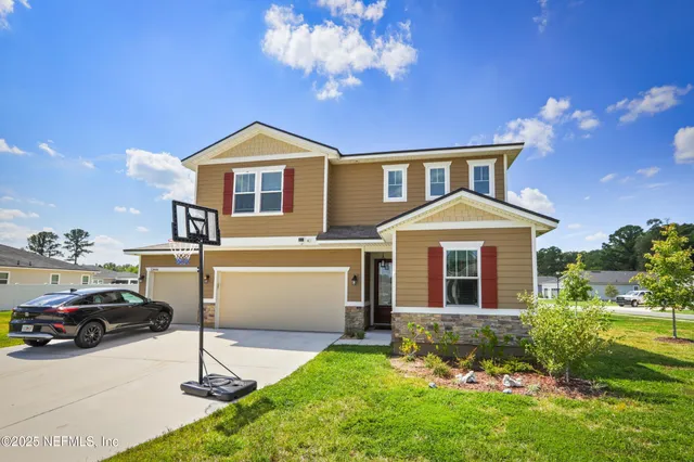 $2,500 | 12644 Lake Taylor Lane, Jacksonville, FL 32218