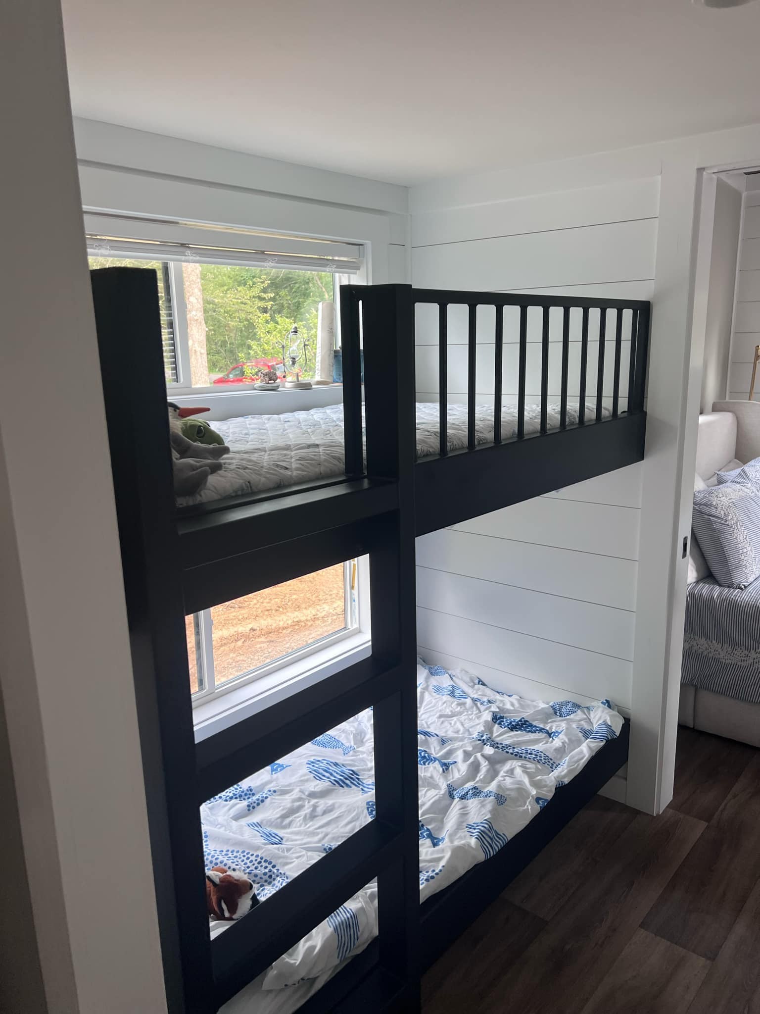 1530 Prince Road Big Sandy, TN 38221 - Photo 14 of 31 a view of a living room and wooden floor