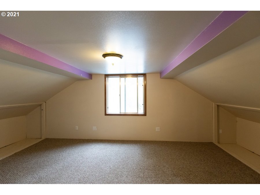 3645 Straight Hill Road Hood River, OR 97031 - Photo 19 of 31 Gallery Image 19