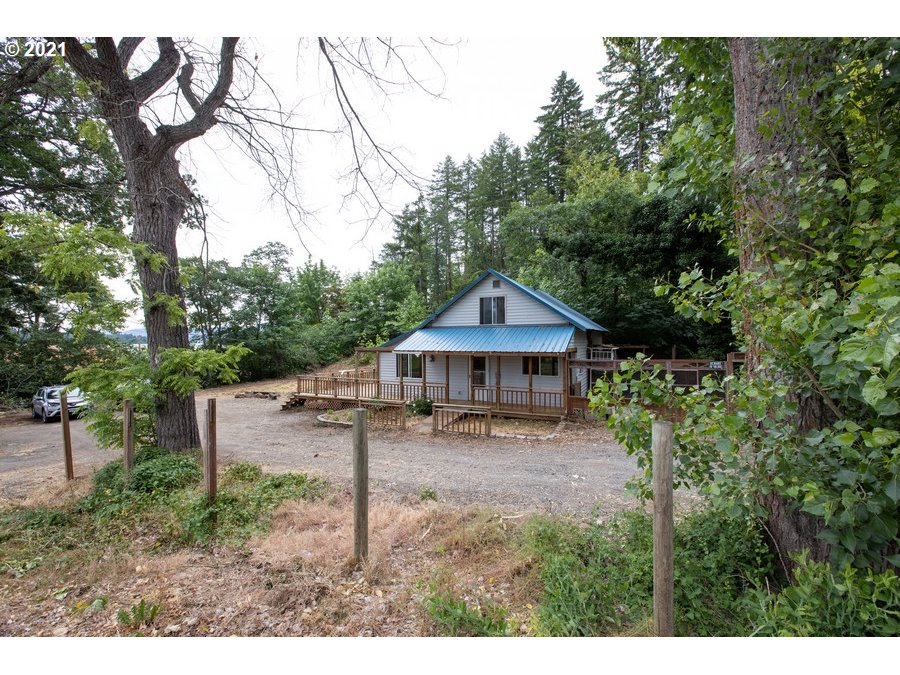 3645 Straight Hill Road Hood River, OR 97031 - Photo 3 of 31 Gallery Image 3