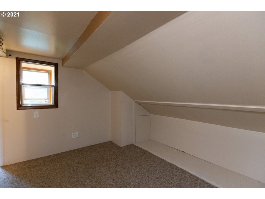 3645 Straight Hill Road Hood River, OR 97031 - Photo 23 of 31 Gallery Image 23