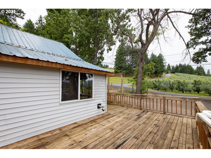 3645 Straight Hill Road Hood River, OR 97031 - Photo 6 of 31 Gallery Image 6