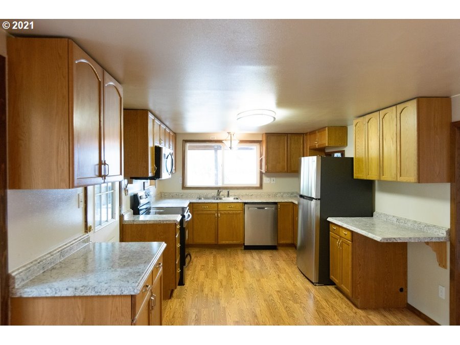3645 Straight Hill Road Hood River, OR 97031 - Photo 10 of 31 Gallery Image 10